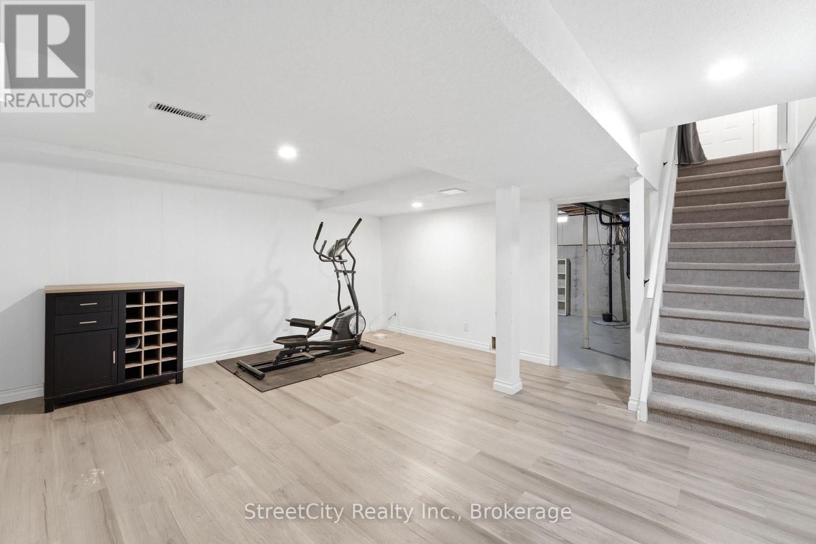 17 - 91 Avonwood Drive, Stratford, Ontario N4Z 1B2 - Photo 25 - X12911002