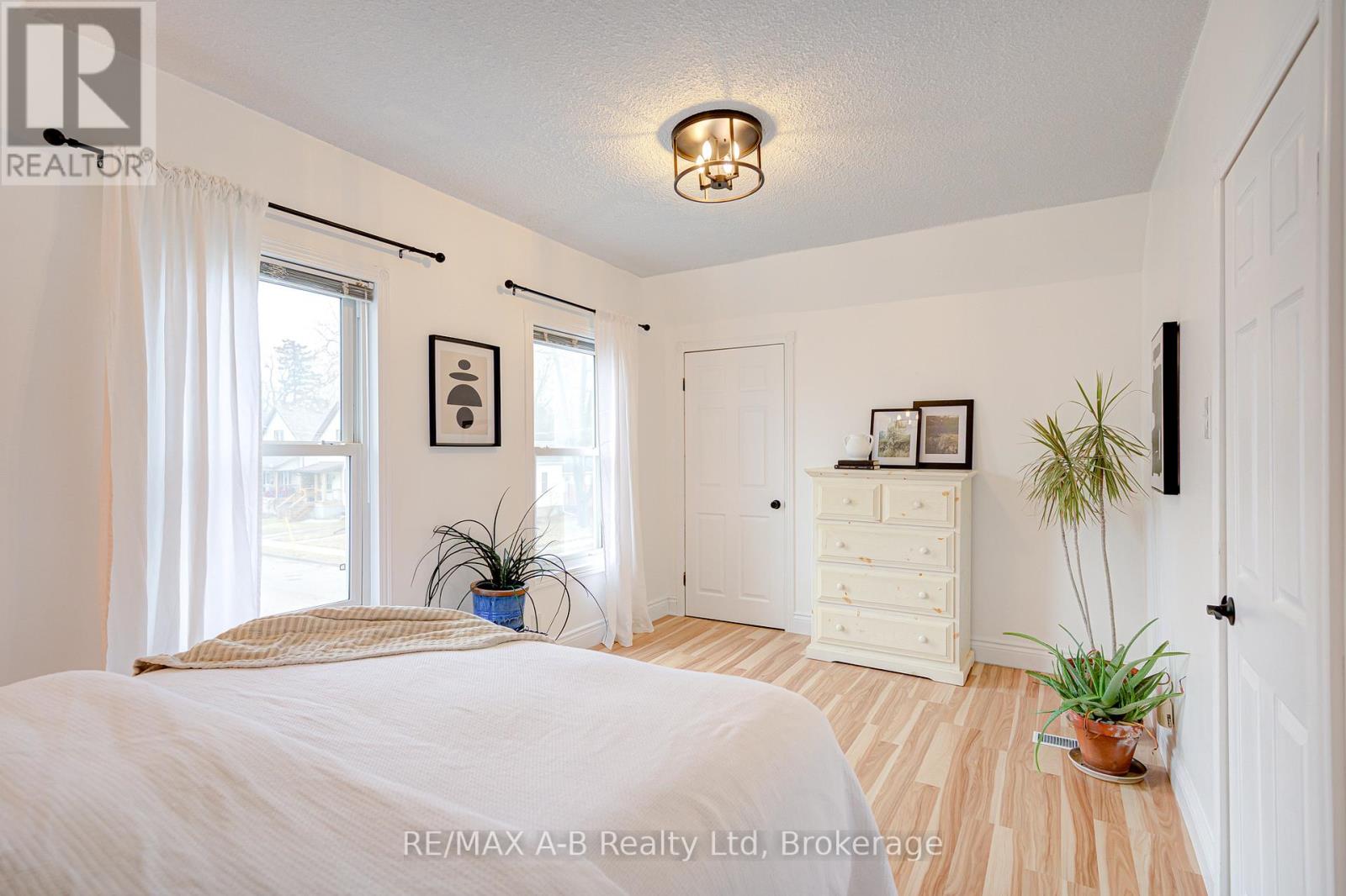 234 Nelson Street, Stratford, Ontario  N5A 2K3 - Photo 30 - X12911012