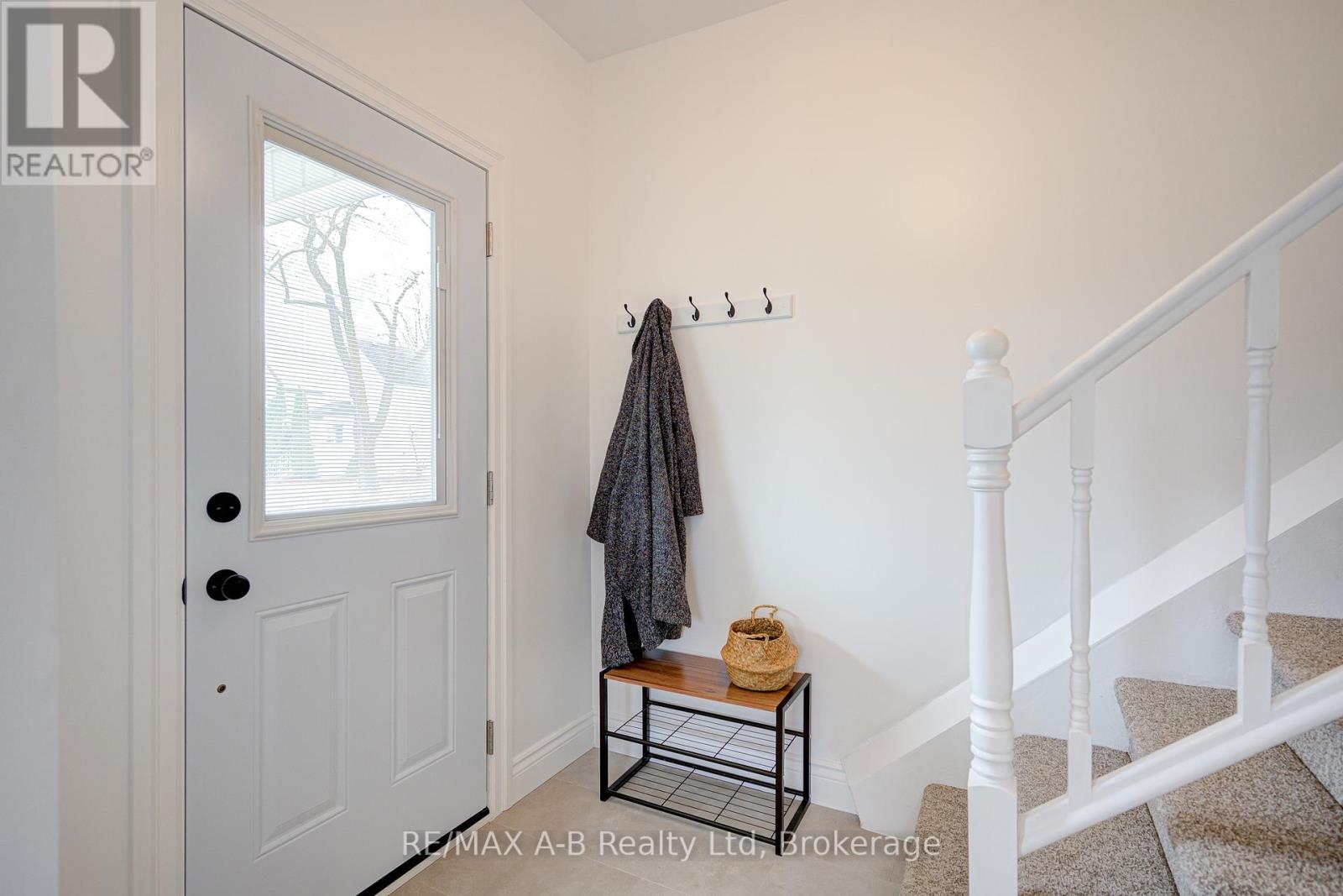 234 Nelson Street, Stratford, Ontario  N5A 2K3 - Photo 9 - X12911012