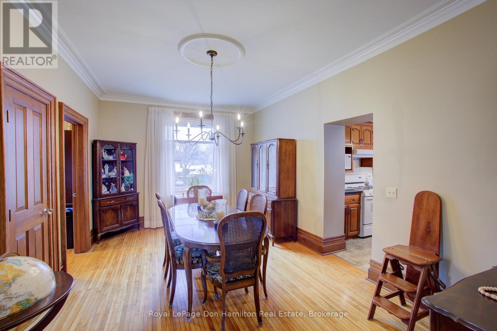 212 King Street, North Perth, Ontario  N0G 1B0 - Photo 13 - X12911094