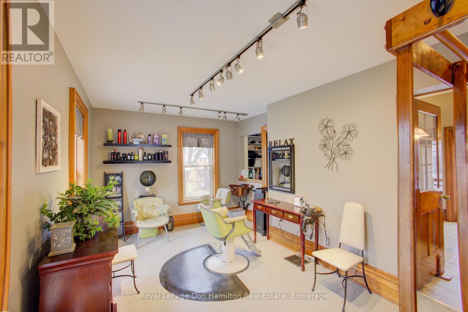 212 King Street, North Perth, Ontario  N0G 1B0 - Photo 20 - X12911094