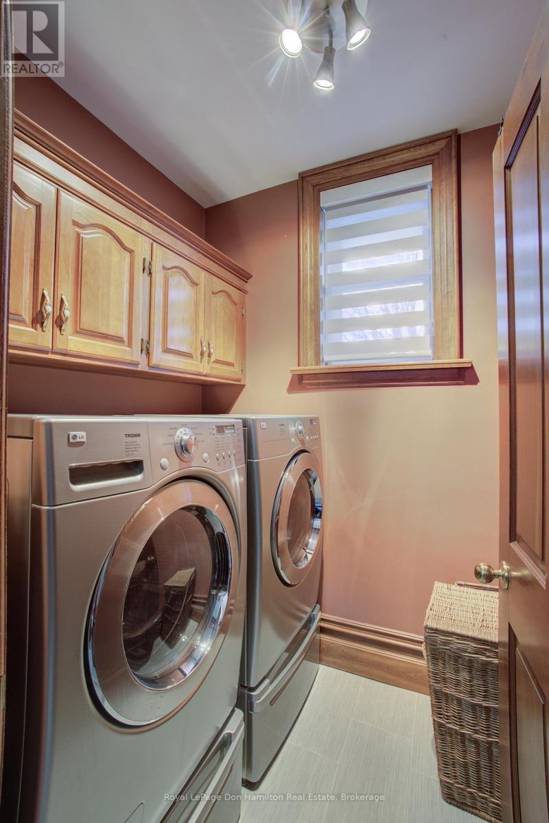 212 King Street, North Perth, Ontario  N0G 1B0 - Photo 33 - X12911094