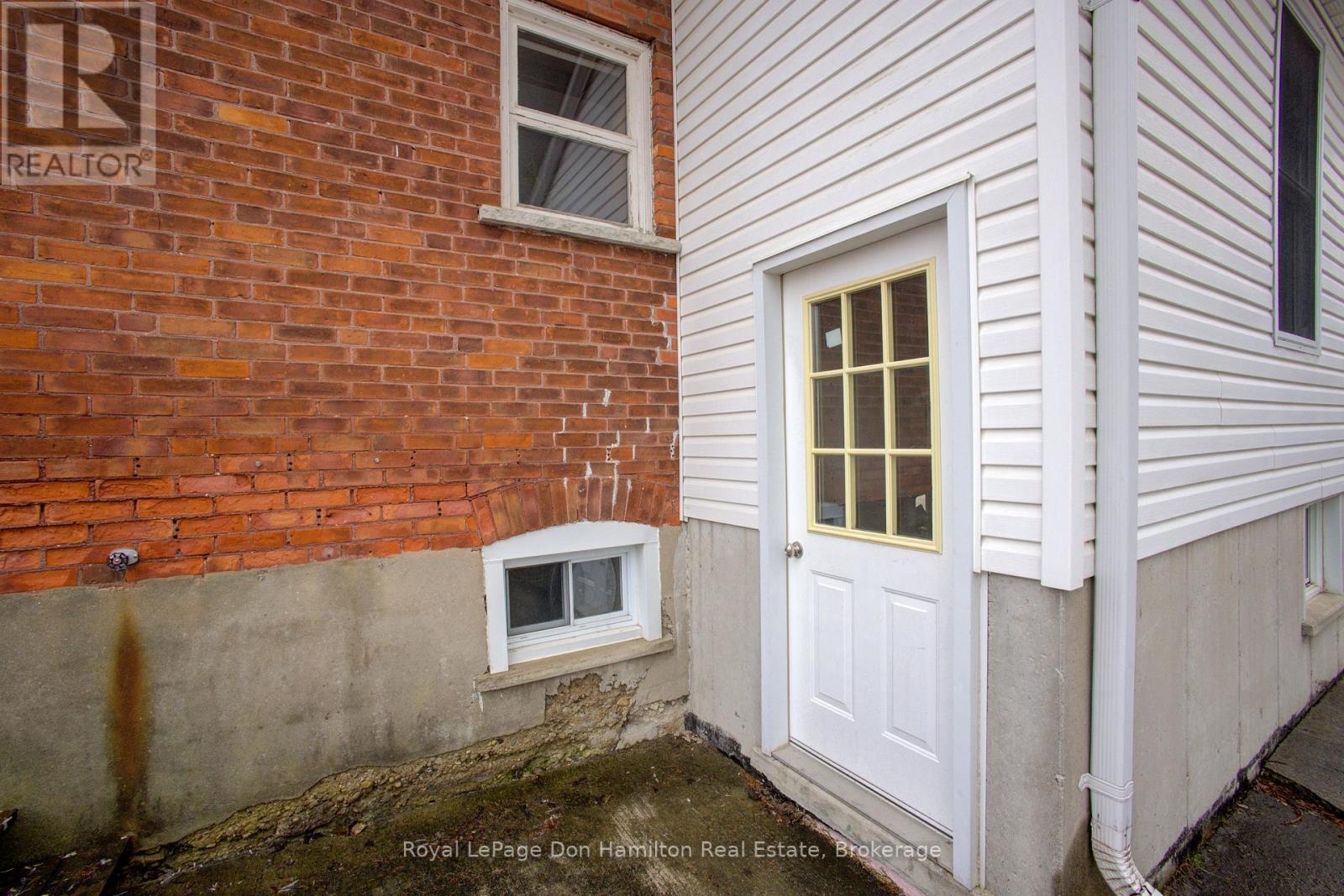 212 King Street, North Perth, Ontario  N0G 1B0 - Photo 44 - X12911094