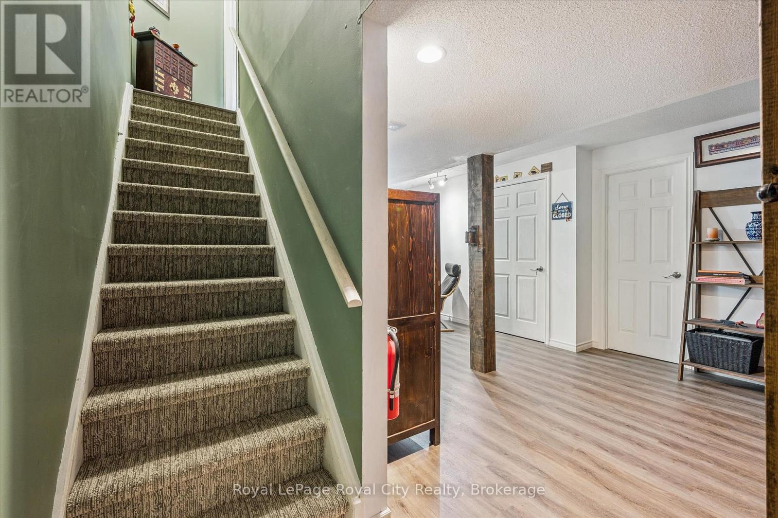 21 Marilyn Drive, Guelph, Ontario  N1H 1G9 - Photo 34 - X12911172