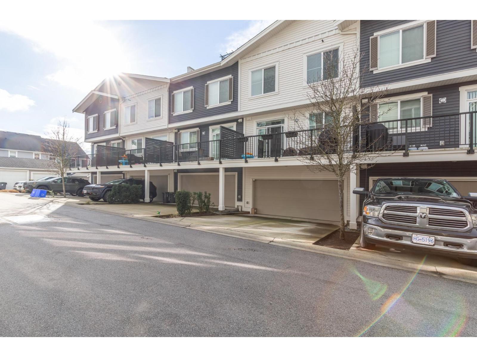 46 8371 202B STREET, Langley, British Columbia