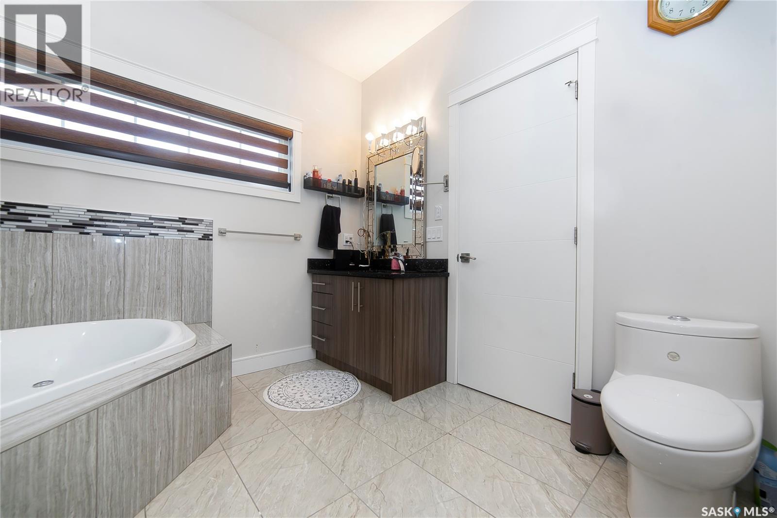 3234 37th Street W, Saskatoon, Saskatchewan  S7L 7G3 - Photo 23 - SK031089