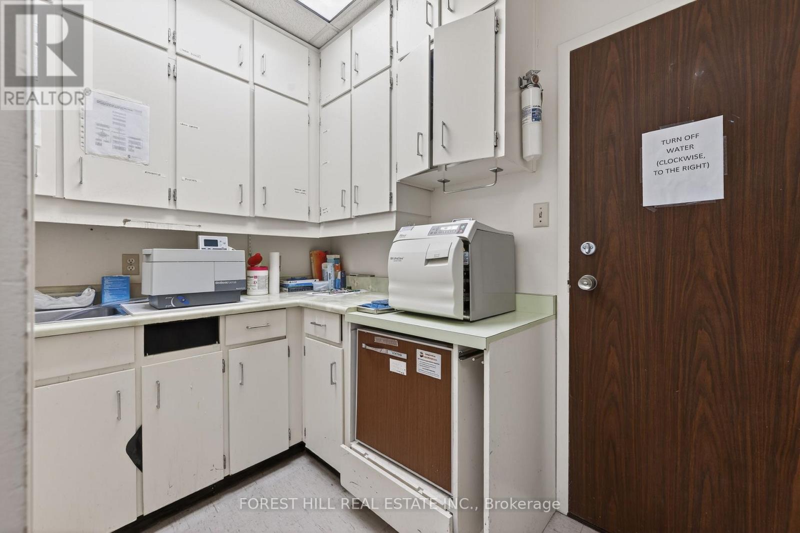 702 - 600 Sherbourne Street, Toronto, Ontario  M4X 1W4 - Photo 15 - C12911024