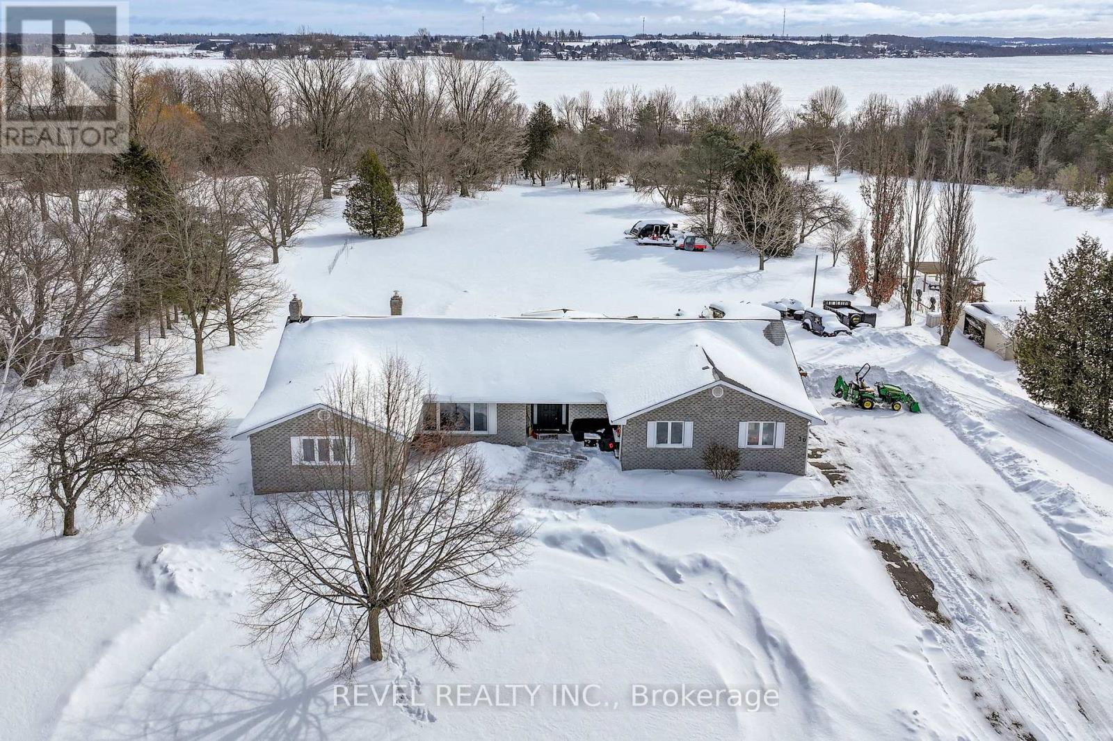 30 Castle Harbour Drive, Scugog, Ontario  L9L 1P5 - Photo 3 - E12791126