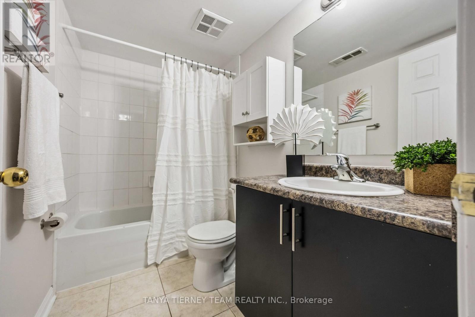 3 - 48 Petra Way, Whitby, Ontario  L1R 0A4 - Photo 31 - E12911018