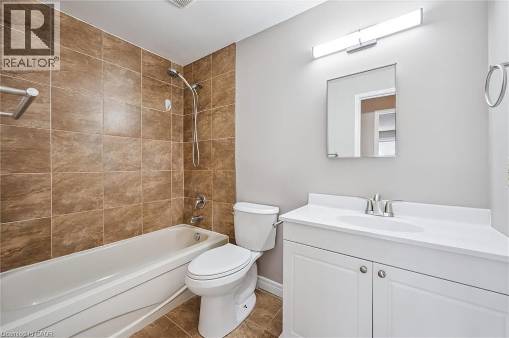 54 Green Valley Drive Unit# 1, Kitchener, Ontario  N2P 1Z9 - Photo 19 - 40813235