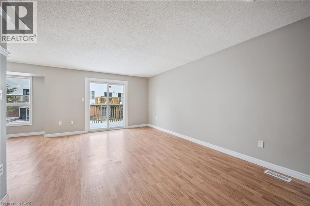54 Green Valley Drive Unit# 1, Kitchener, Ontario  N2P 1Z9 - Photo 6 - 40813235