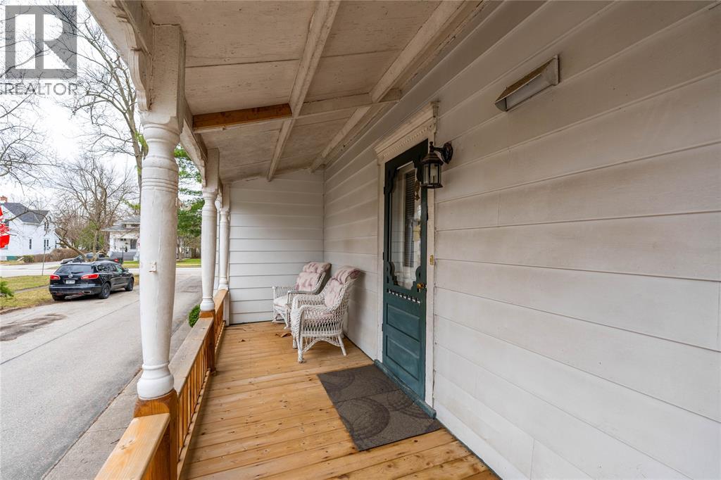 4050 Petrolia Line, Petrolia, Ontario  N0N 1R0 - Photo 5 - 26005239