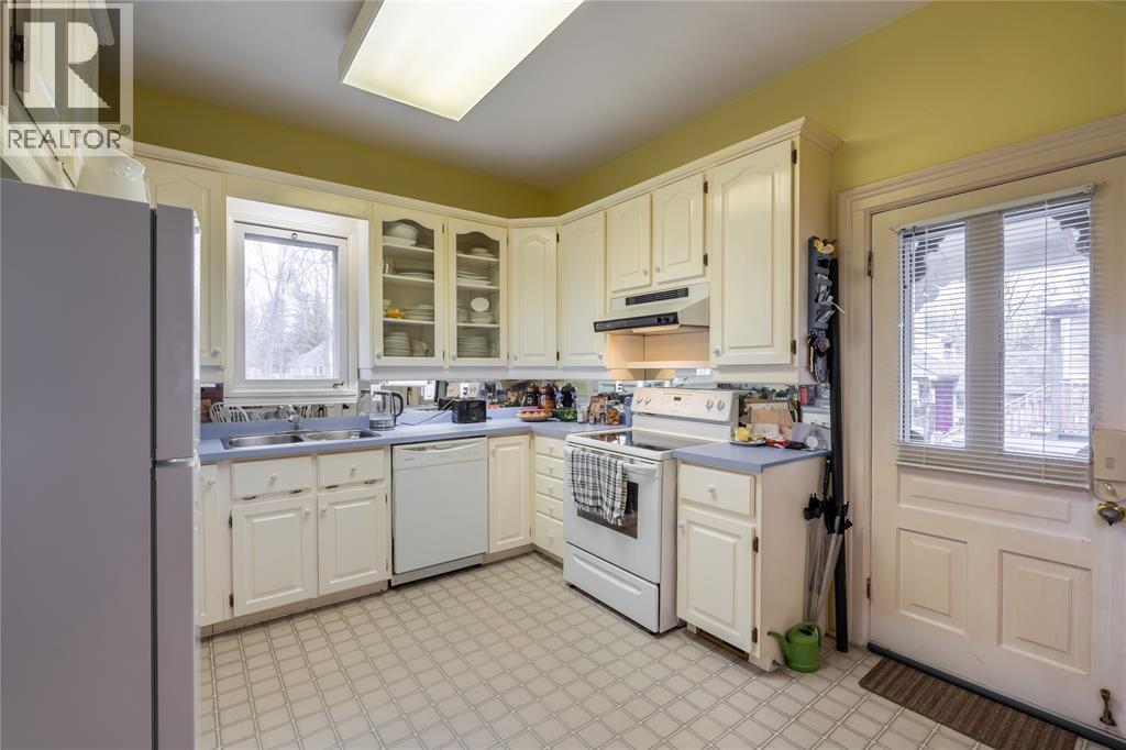 4050 Petrolia Line, Petrolia, Ontario  N0N 1R0 - Photo 7 - 26005239