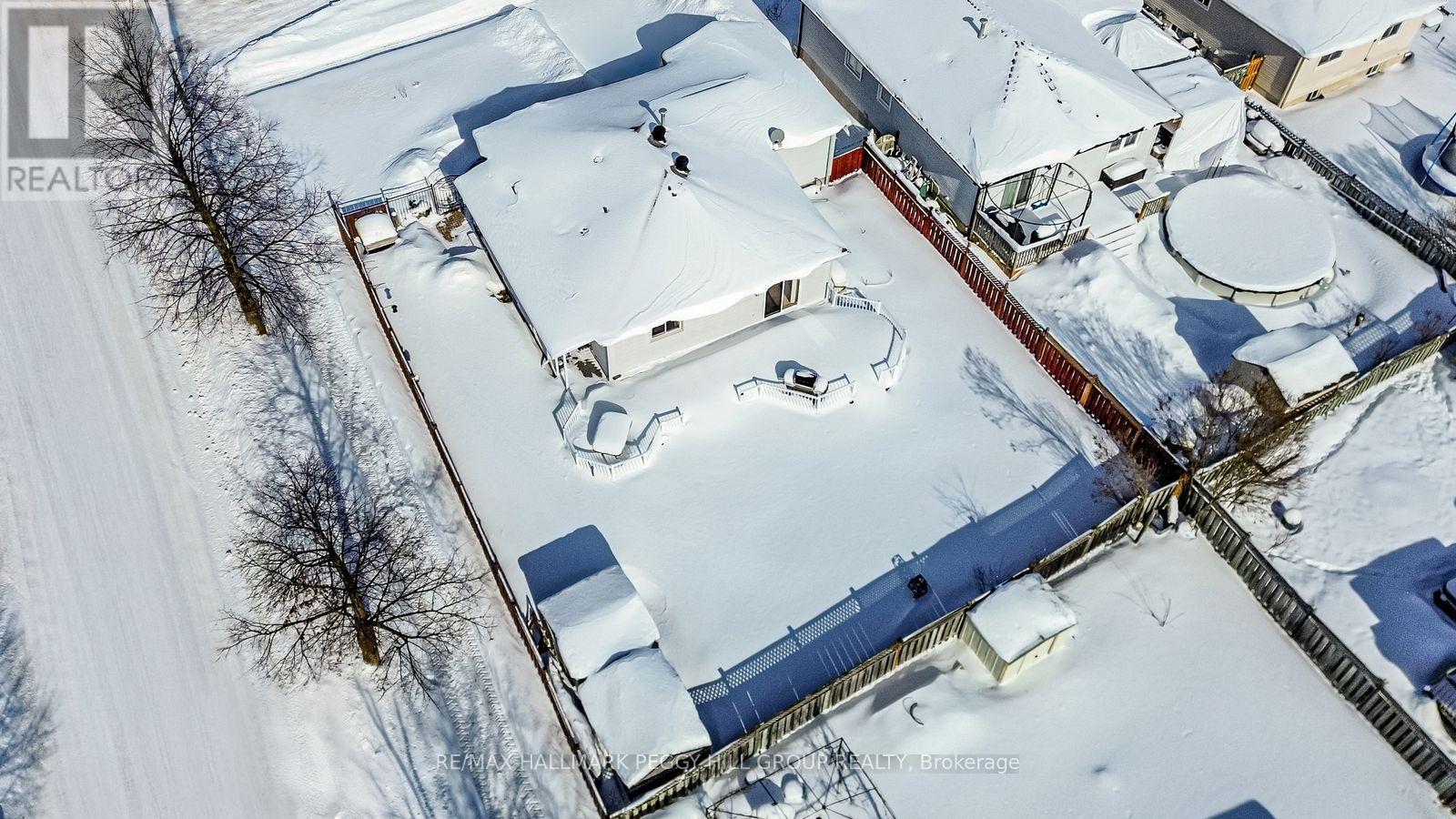 2 Mcqueen Street, Essa, Ontario  L0M 1B0 - Photo 15 - N12910964