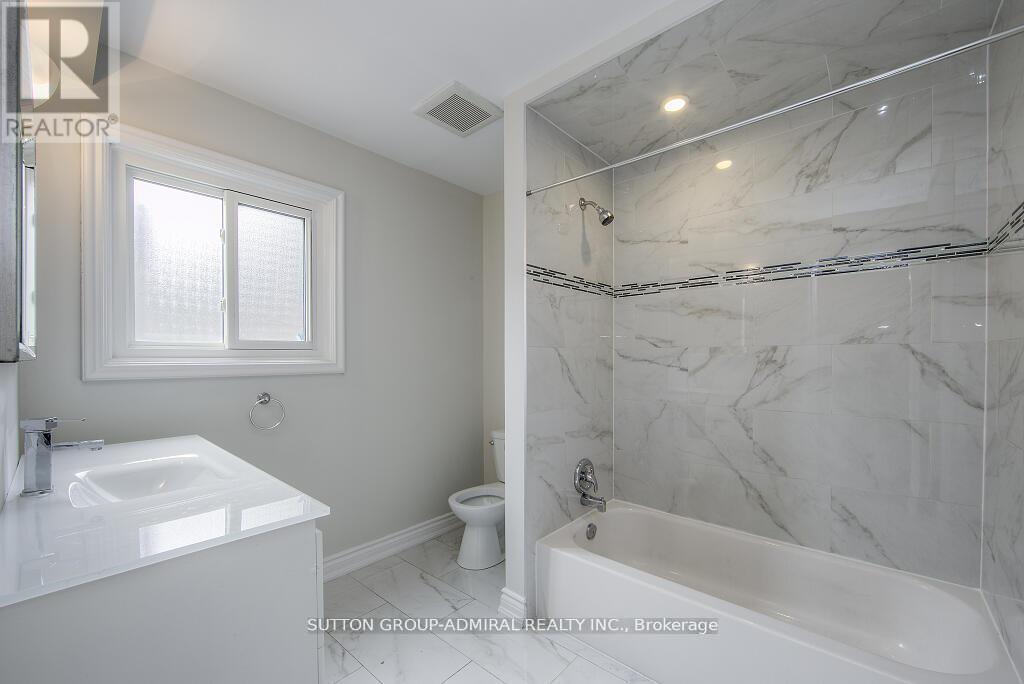 (Back) - 7887 Dufferin Street, Vaughan, Ontario  L4J 3M5 - Photo 4 - N12910968