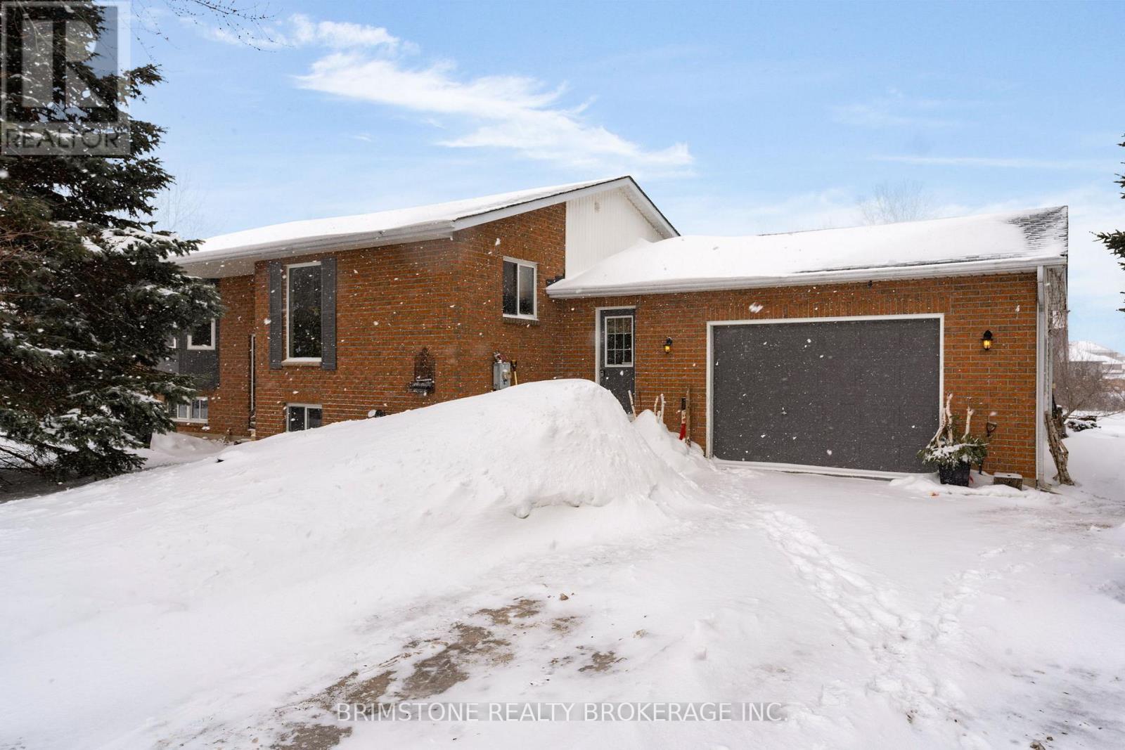 220 Morgan Road, Wasaga Beach, Ontario  L9Z 1N4 - Photo 5 - S12911184