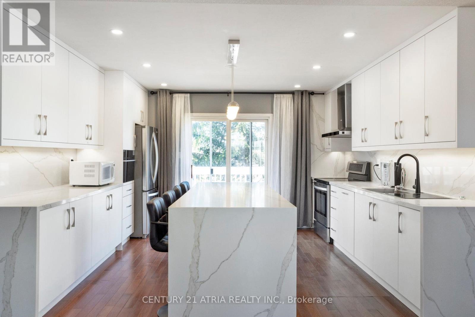 28 Cassandra Drive, Barrie (East Bayfield), Ontario  L4M 6W4 - Photo 10 - S12911210