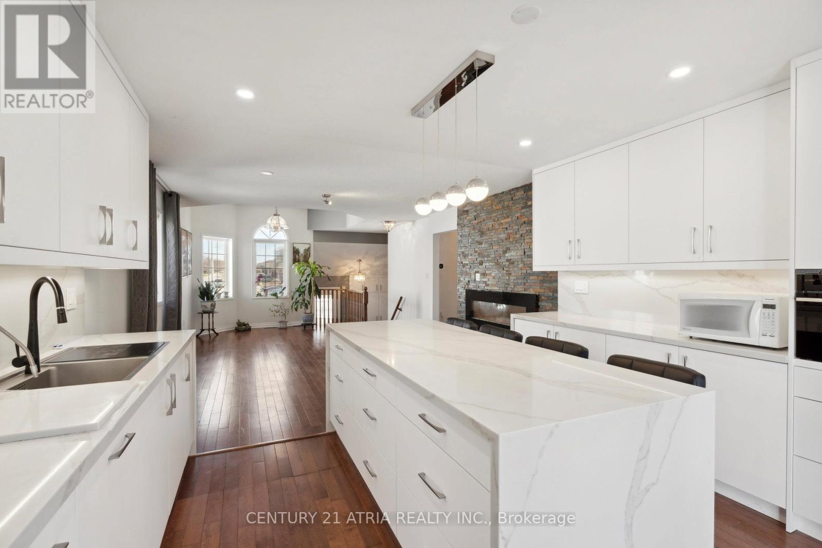 28 Cassandra Drive, Barrie (East Bayfield), Ontario  L4M 6W4 - Photo 14 - S12911210