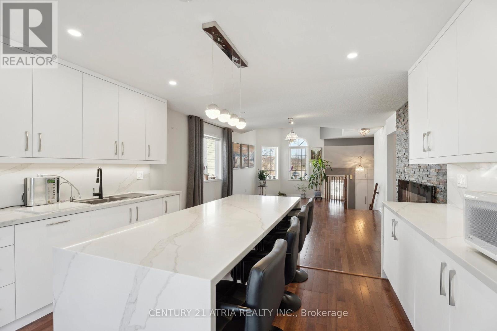 28 Cassandra Drive, Barrie (East Bayfield), Ontario  L4M 6W4 - Photo 15 - S12911210