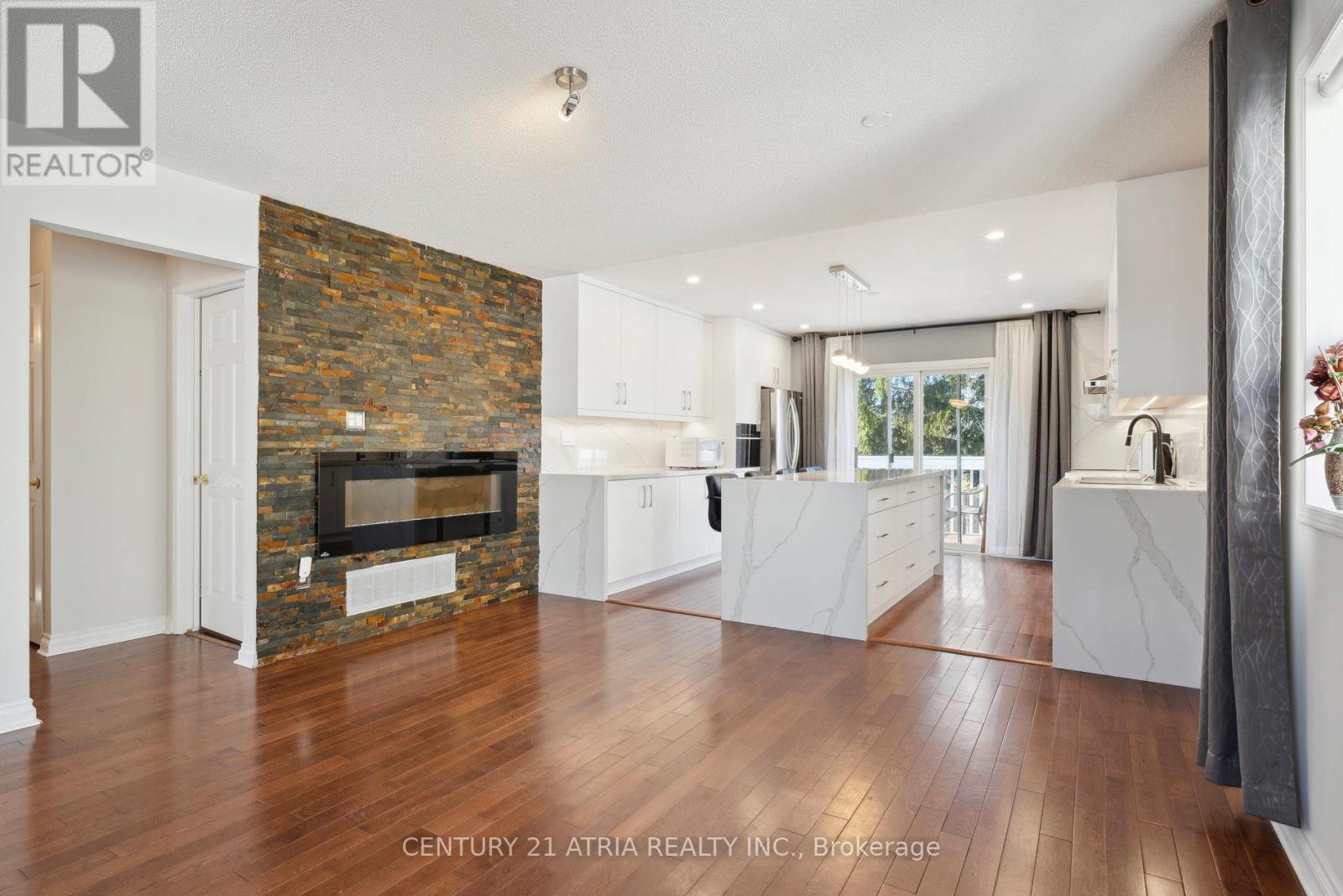 28 Cassandra Drive, Barrie (East Bayfield), Ontario  L4M 6W4 - Photo 8 - S12911210