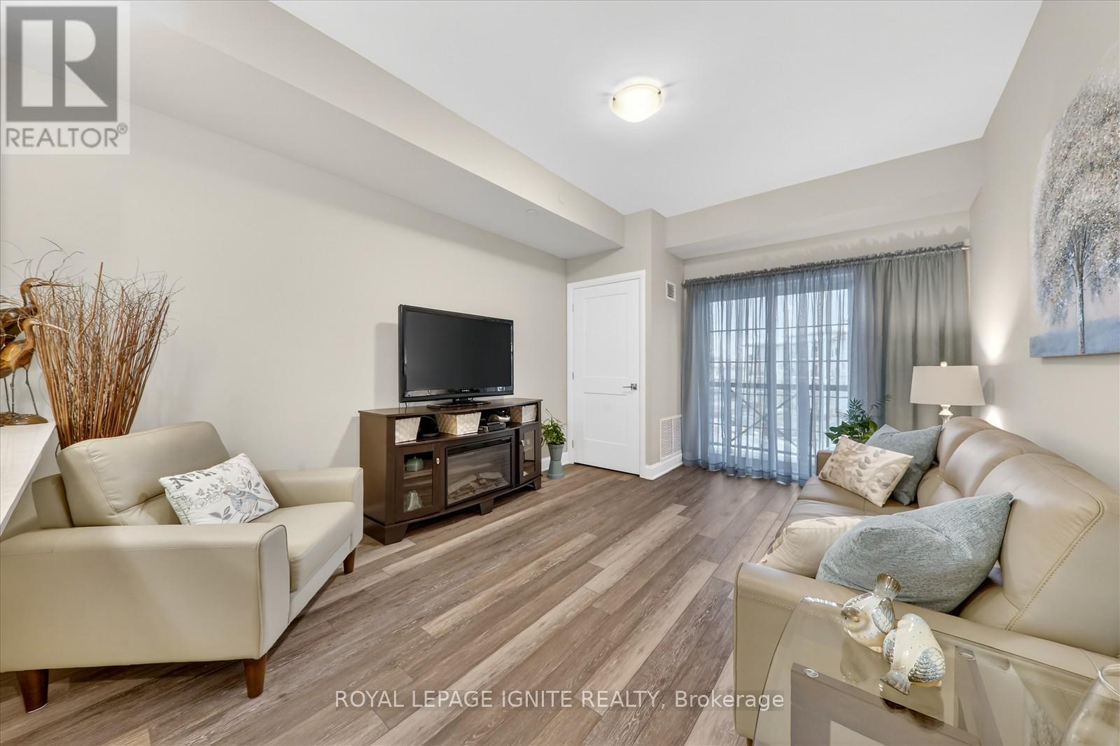 323 - 50 Lakebreeze Drive, Clarington, Ontario  L1B 0V9 - Photo 12 - E12906206