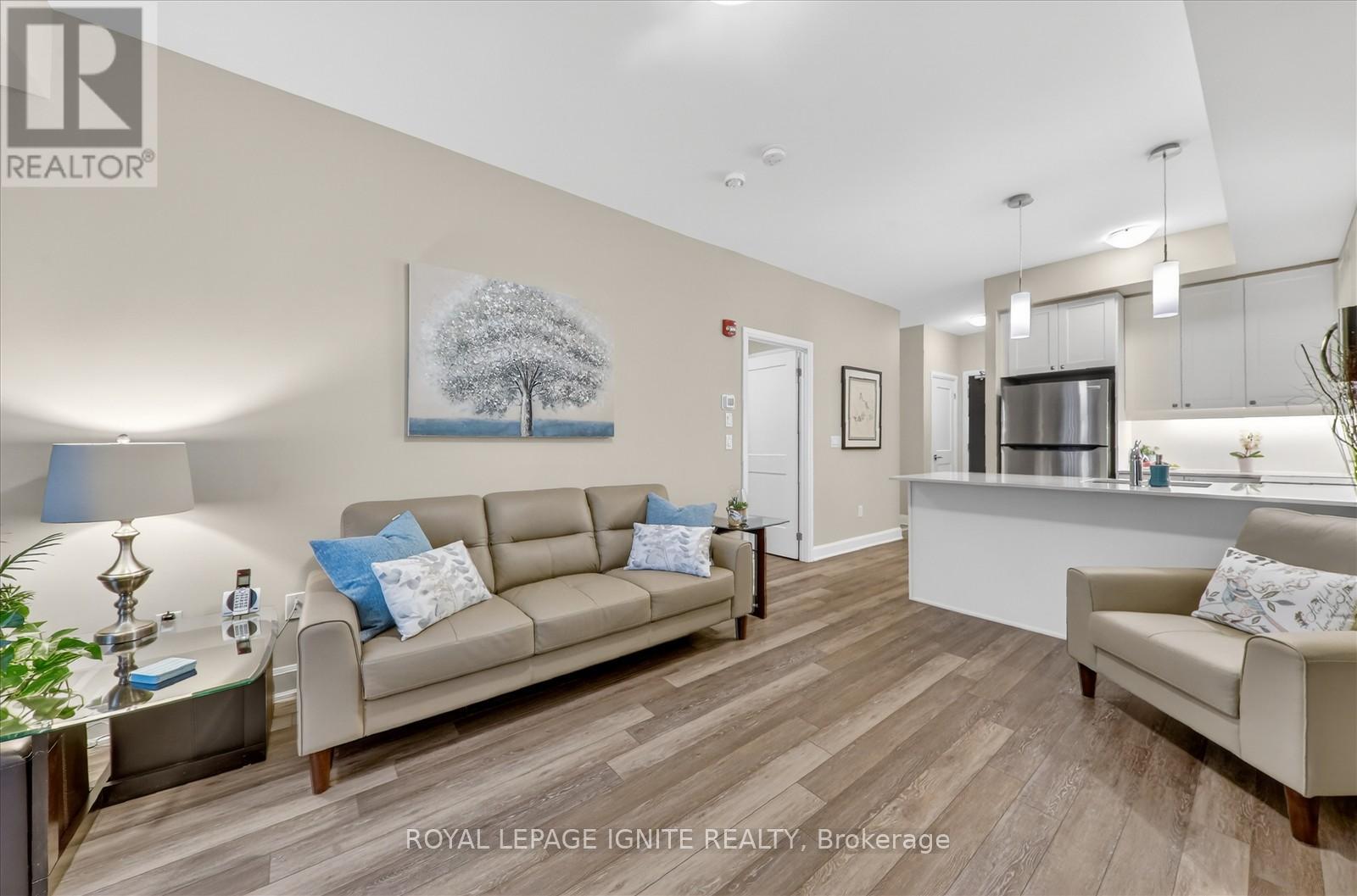 323 - 50 Lakebreeze Drive, Clarington, Ontario  L1B 0V9 - Photo 13 - E12906206