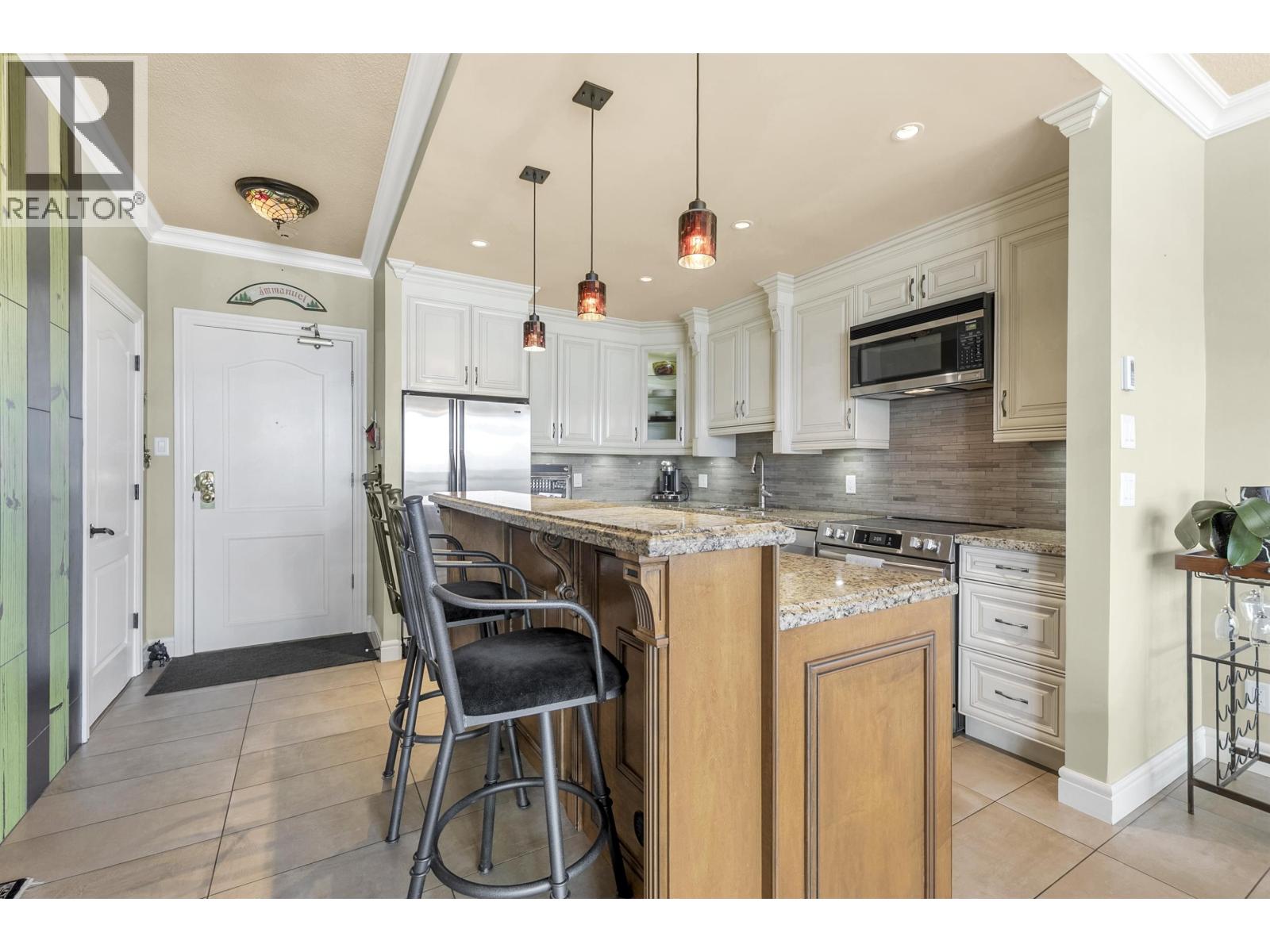 1105 6888 Station Hill Drive, Burnaby, British Columbia  V3N 4X5 - Photo 7 - R3093368