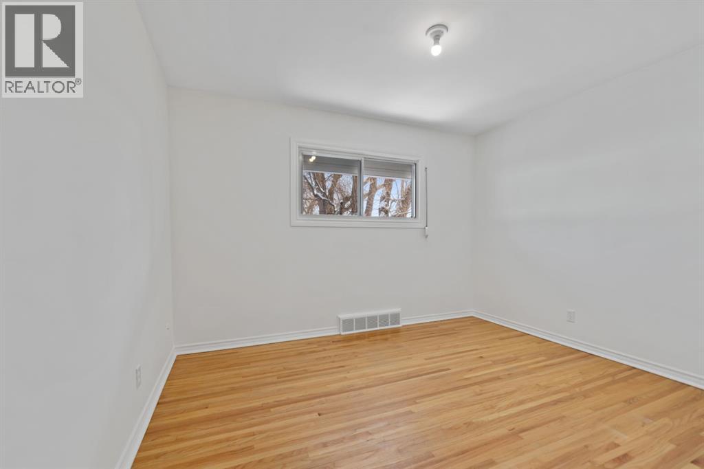 3414 31 Street SW, Calgary, Alberta  T3C 3K8 - Photo 18 - A2293889