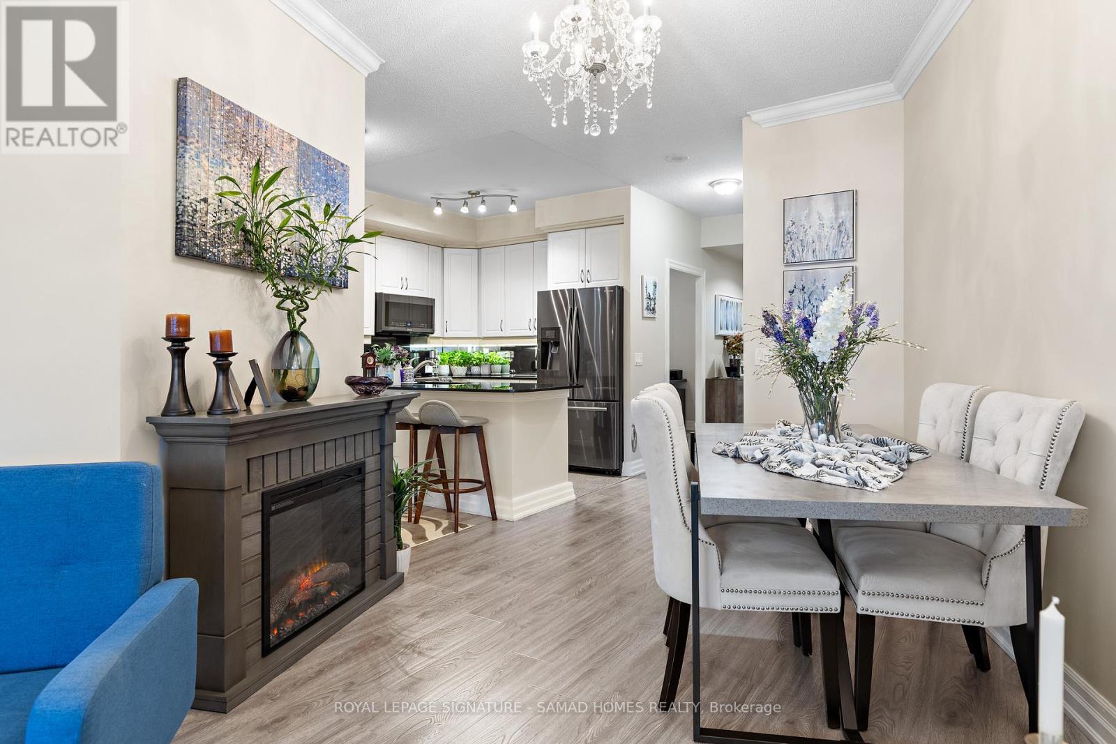 1004 - 2087 Lake Shore Boulevard W, Toronto, Ontario  M8V 4G3 - Photo 7 - W12908824