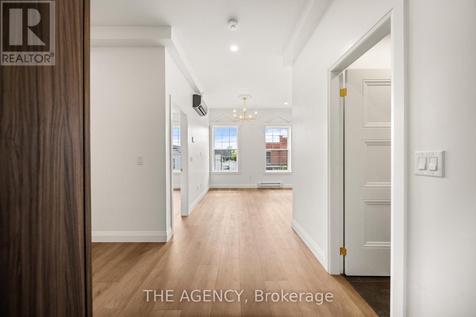 3 - 153 Main Street E, Milton, Ontario  L9T 1N7 - Photo 3 - W12911028