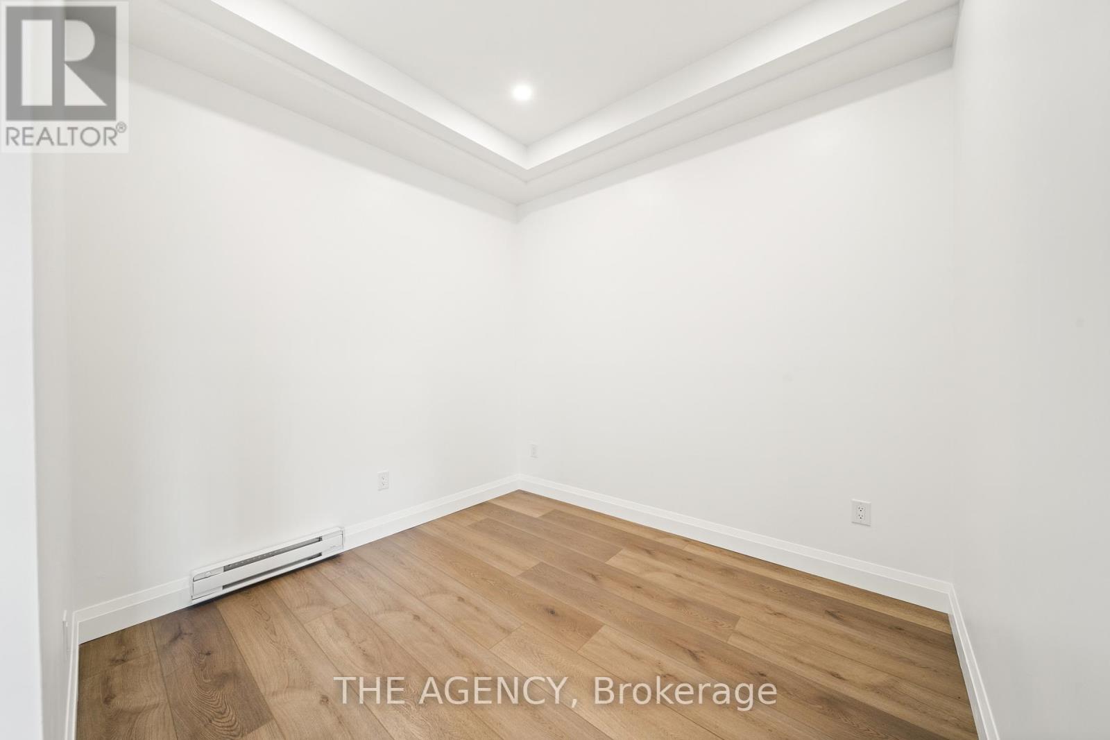 3 - 153 Main Street E, Milton, Ontario  L9T 1N7 - Photo 4 - W12911028