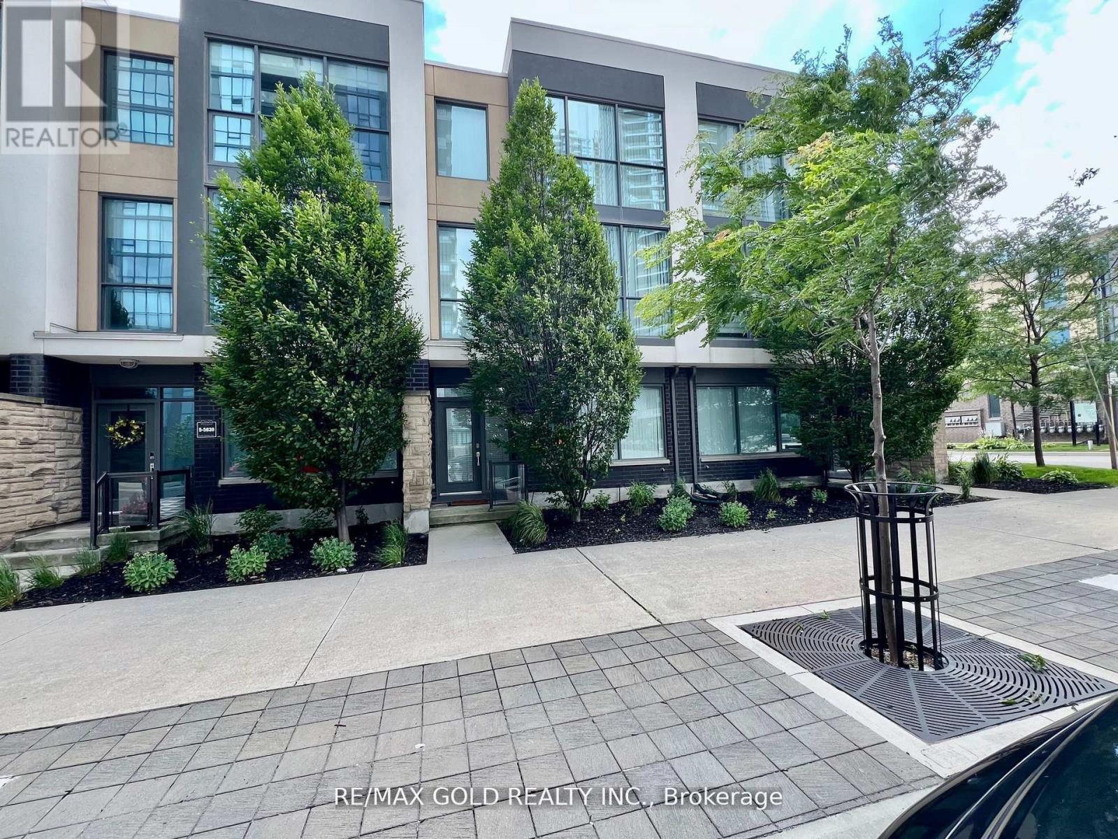 5030 Four Springs Avenue, Mississauga, Ontario  L5R 0E9 - Photo 1 - W12911030