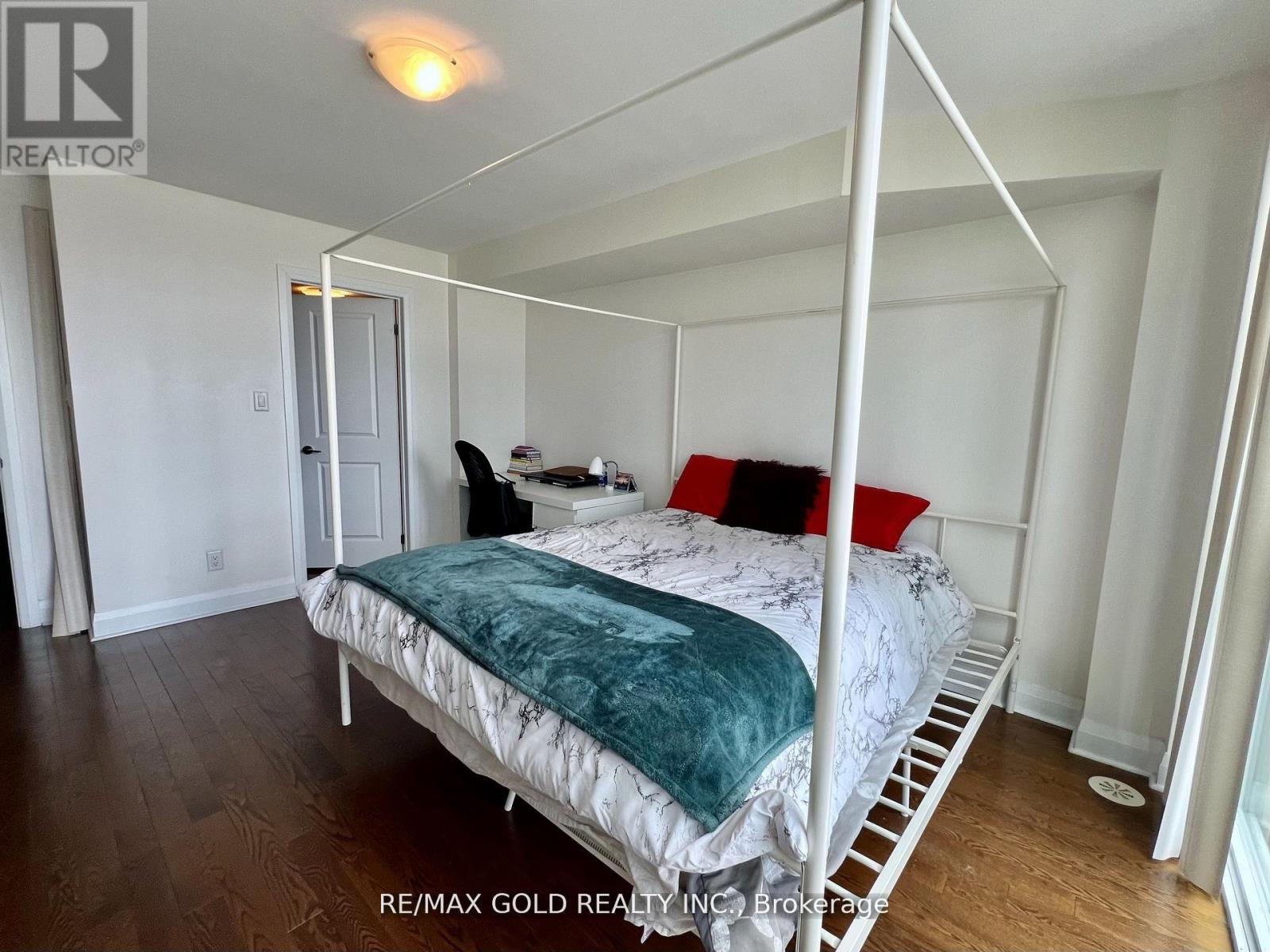 5030 Four Springs Avenue, Mississauga, Ontario  L5R 0E9 - Photo 18 - W12911030