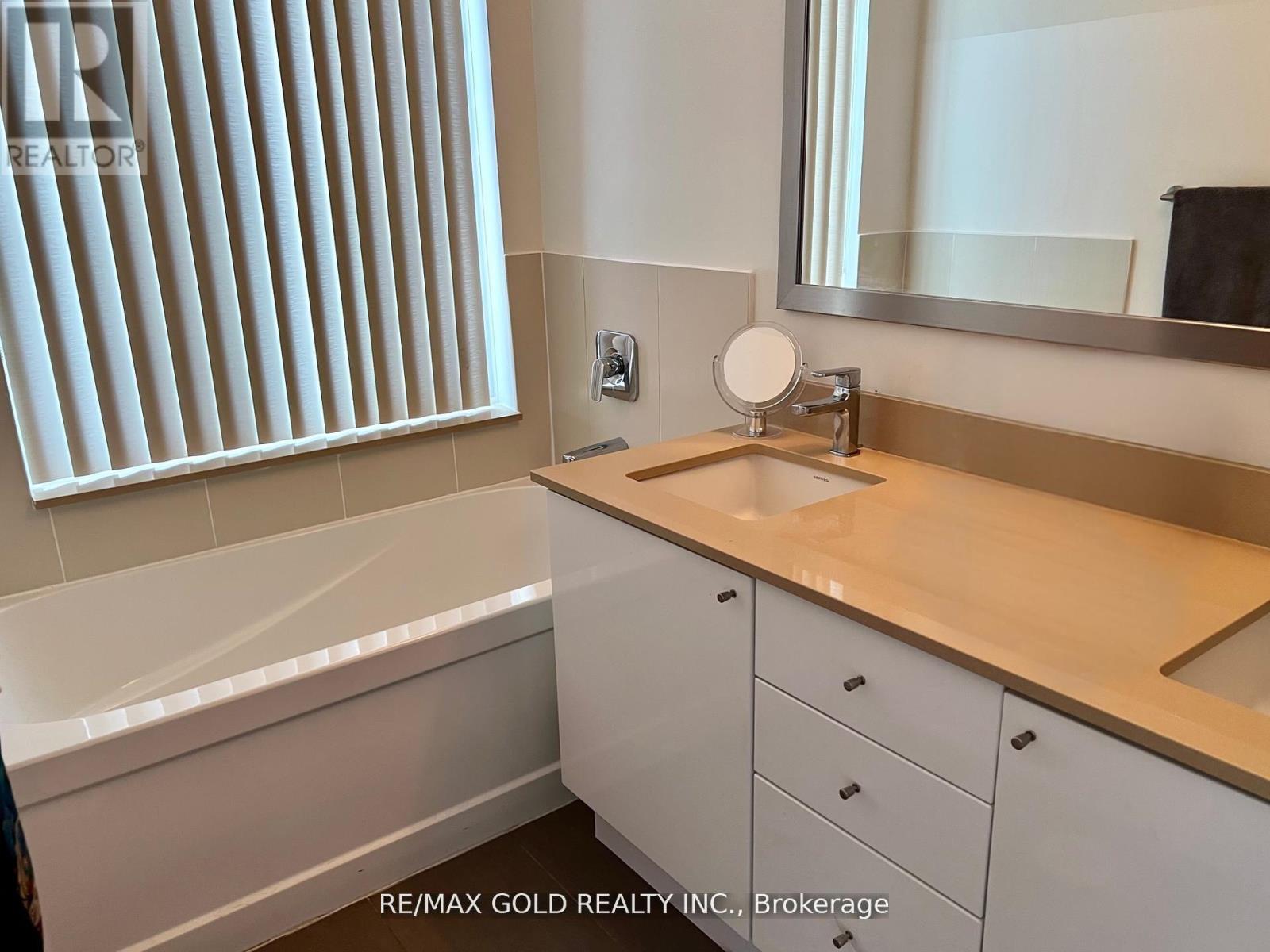 5030 Four Springs Avenue, Mississauga, Ontario  L5R 0E9 - Photo 20 - W12911030