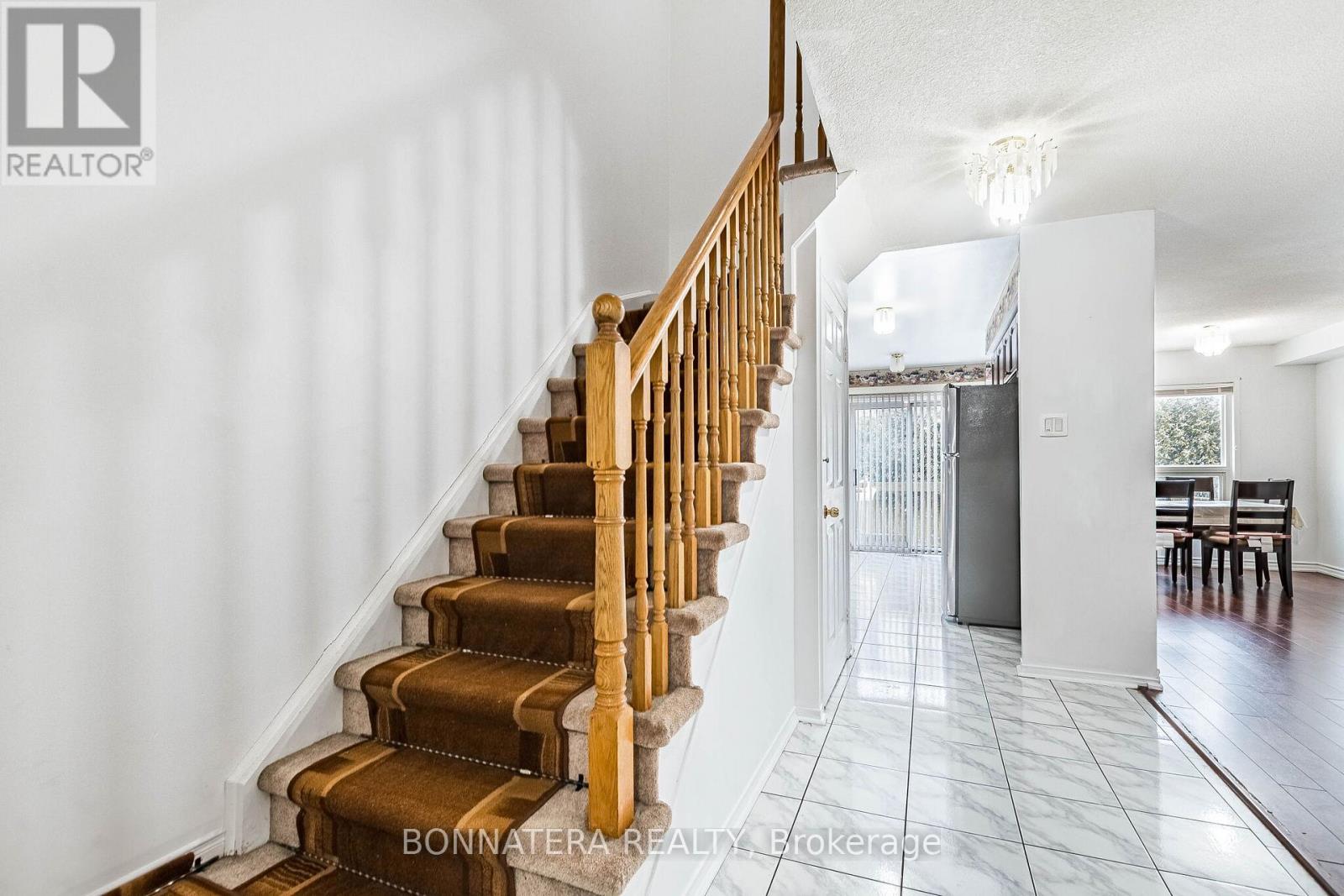 5359 Bullrush Drive, Mississauga, Ontario  L5V 2C1 - Photo 10 - W12911050