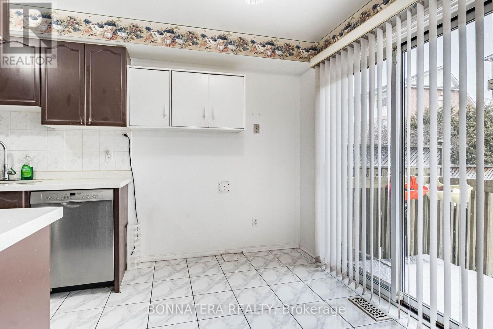 5359 Bullrush Drive, Mississauga, Ontario  L5V 2C1 - Photo 17 - W12911050