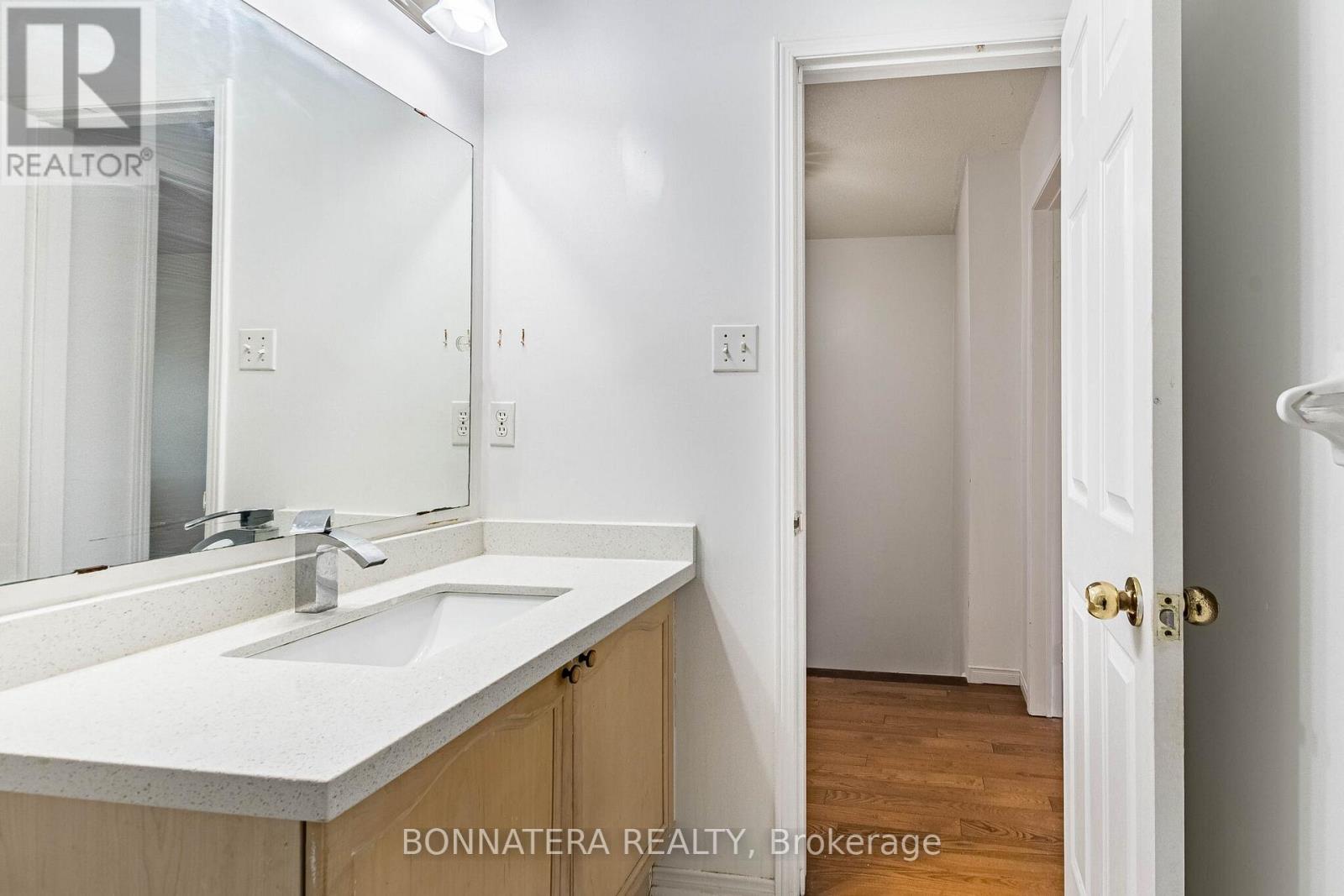 5359 Bullrush Drive, Mississauga, Ontario  L5V 2C1 - Photo 38 - W12911050