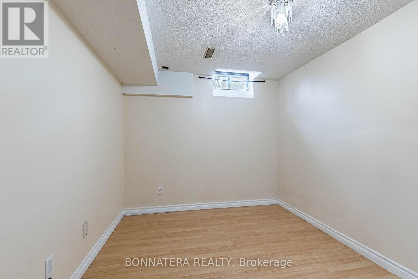 5359 Bullrush Drive, Mississauga, Ontario  L5V 2C1 - Photo 47 - W12911050