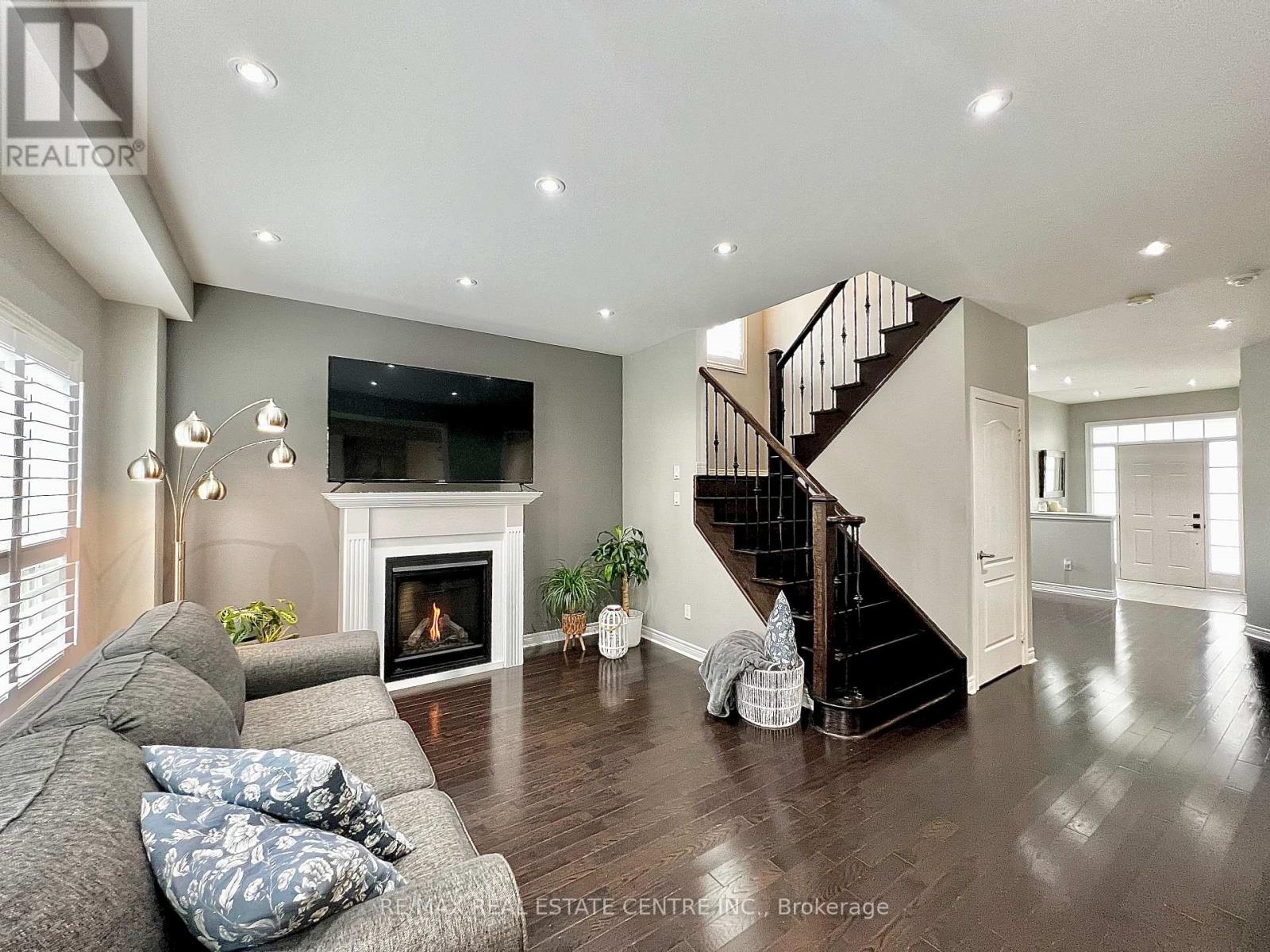 36 Paula Court, Orangeville, Ontario  L9W 5V1 - Photo 10 - W12911072