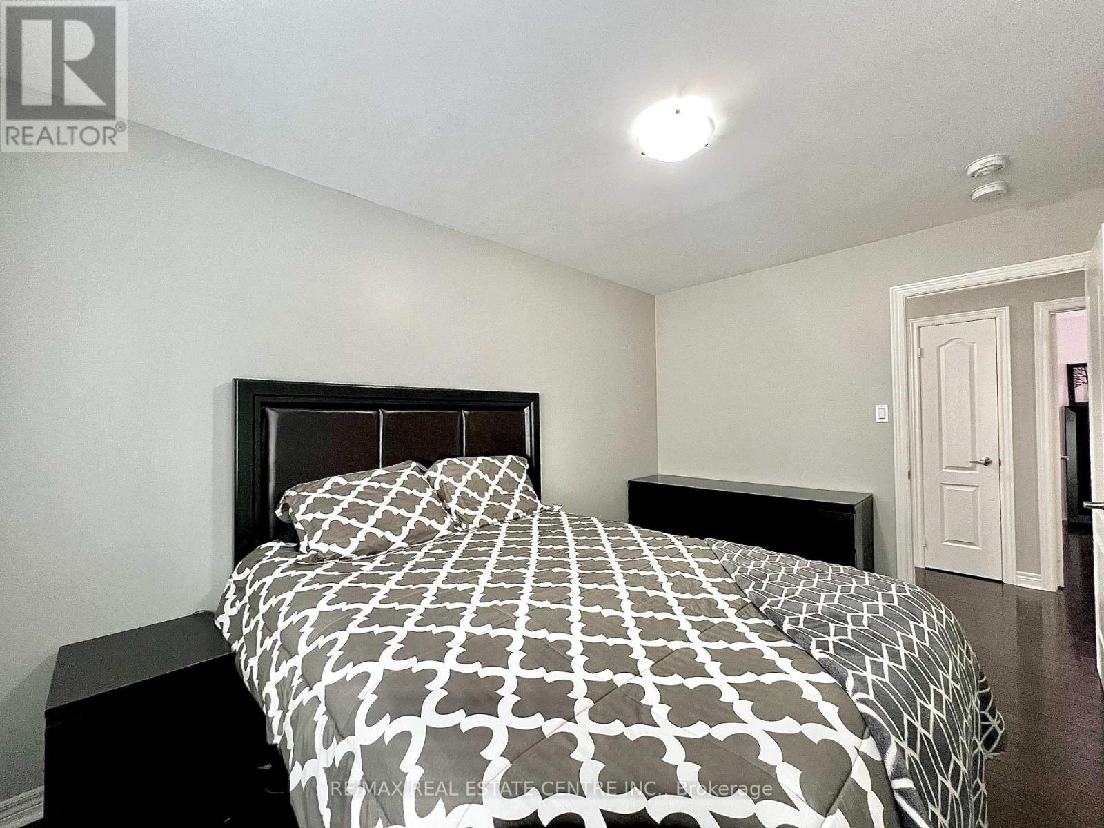 36 Paula Court, Orangeville, Ontario  L9W 5V1 - Photo 25 - W12911072