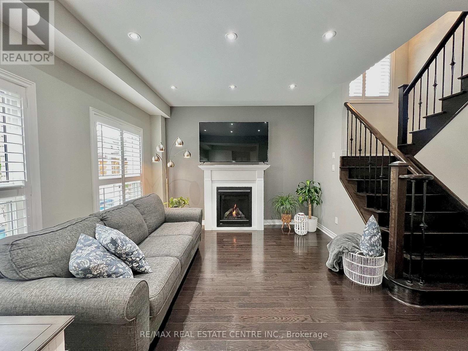 36 Paula Court, Orangeville, Ontario  L9W 5V1 - Photo 9 - W12911072