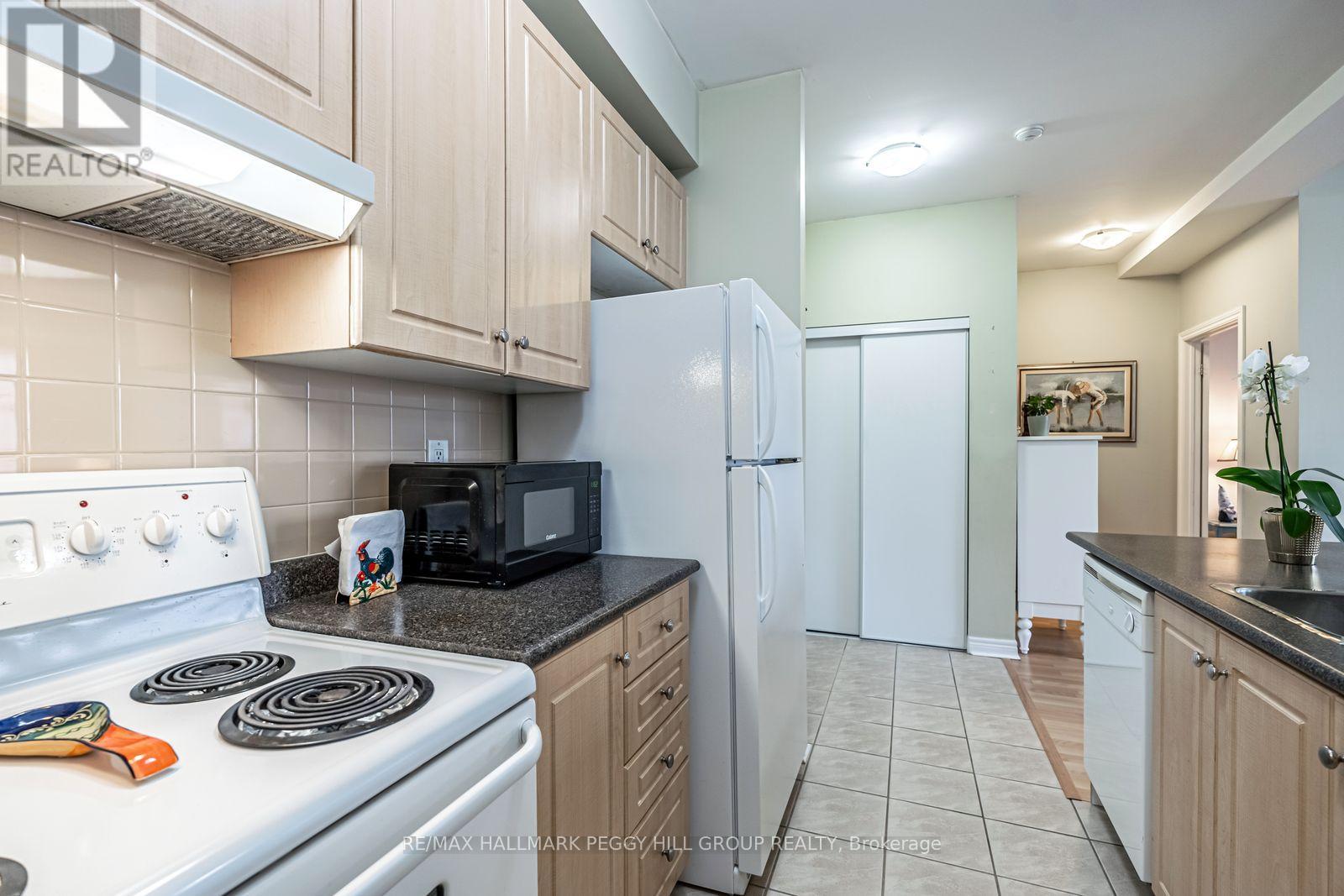 319 - 1415 Lawrence Avenue W, Toronto, Ontario  M6L 1A9 - Photo 4 - W12911074