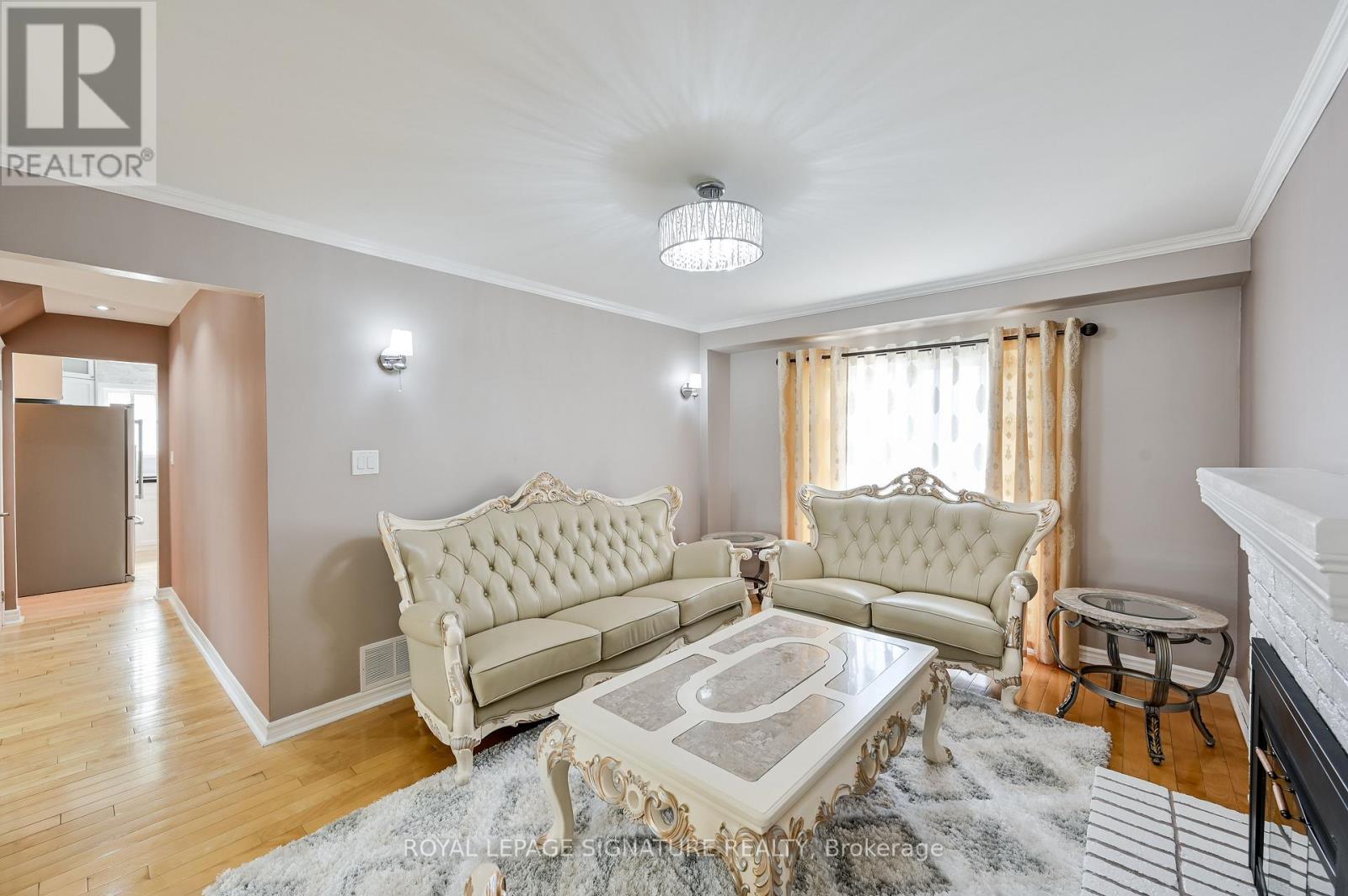 6164 Edenwood Drive, Mississauga, Ontario  L5N 2Y8 - Photo 11 - W12911134