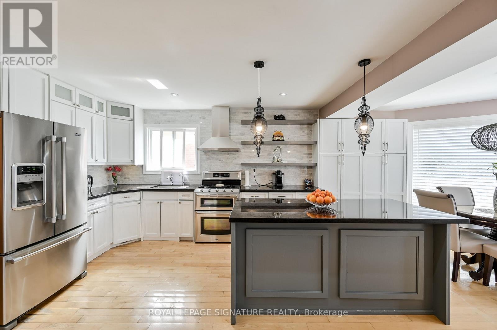 6164 Edenwood Drive, Mississauga, Ontario  L5N 2Y8 - Photo 13 - W12911134