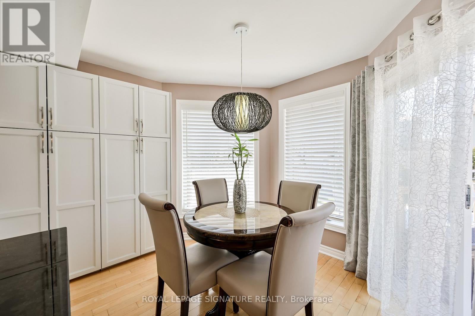 6164 Edenwood Drive, Mississauga, Ontario  L5N 2Y8 - Photo 17 - W12911134