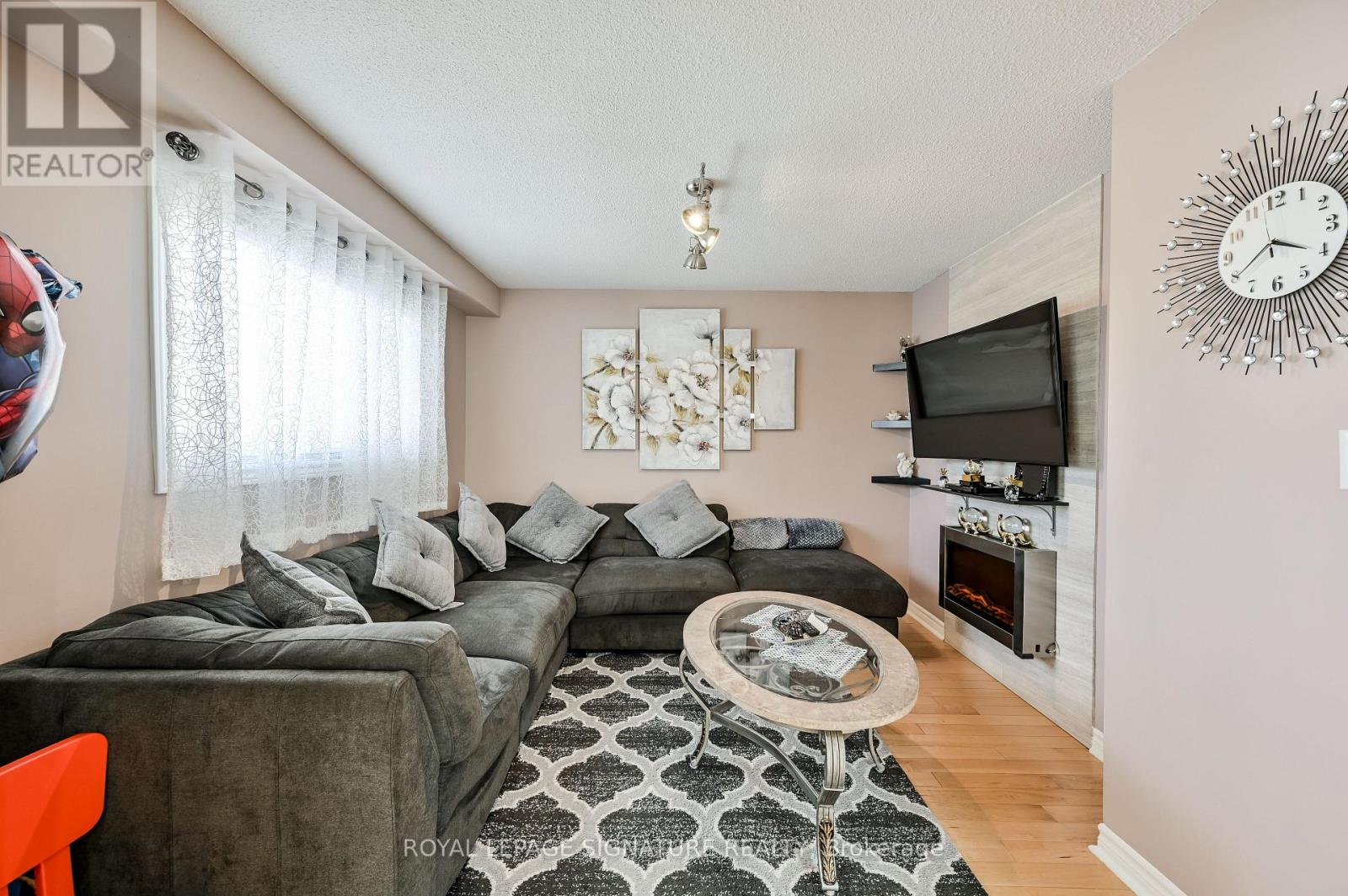 6164 Edenwood Drive, Mississauga, Ontario  L5N 2Y8 - Photo 19 - W12911134