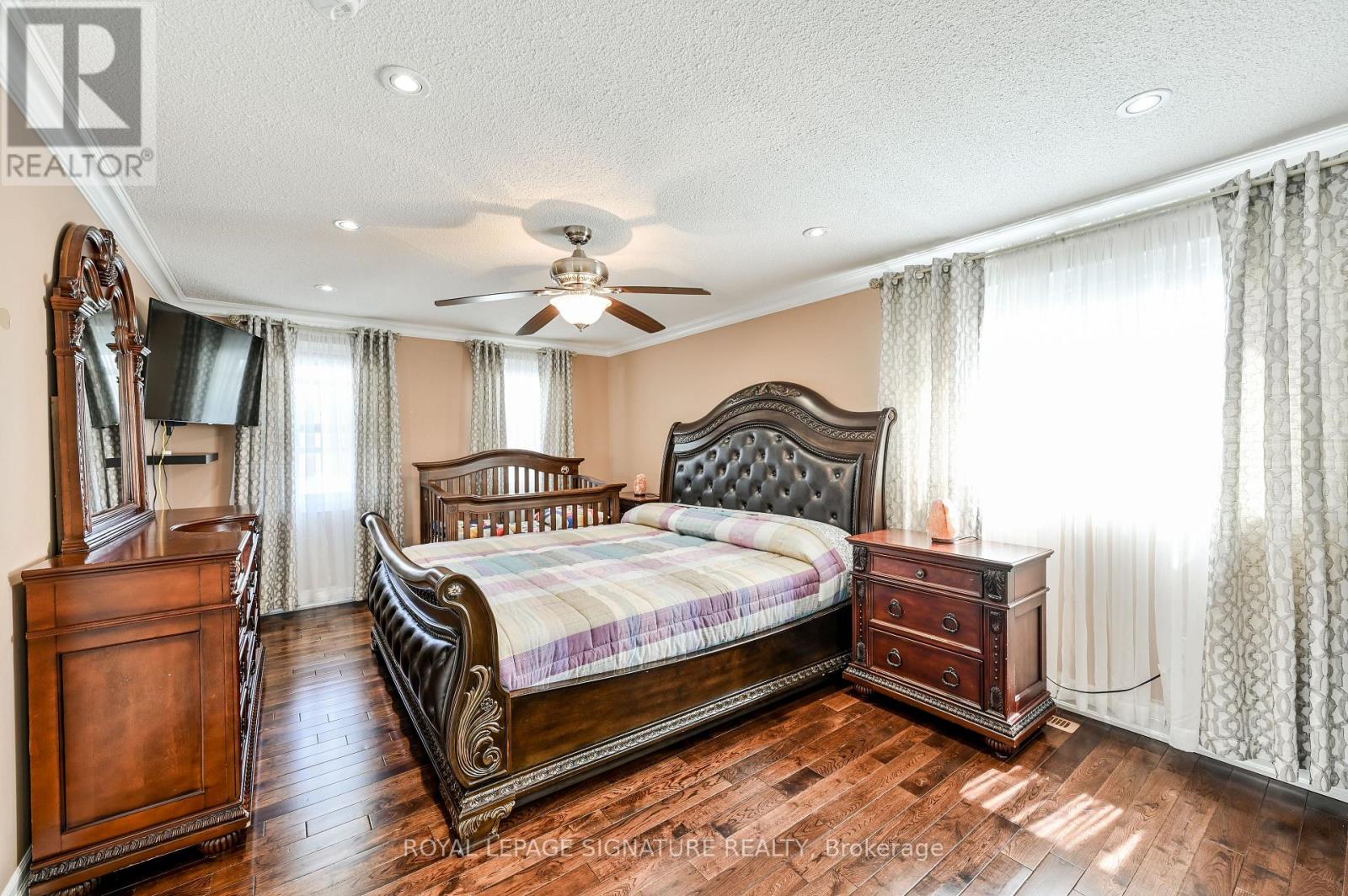 6164 Edenwood Drive, Mississauga, Ontario  L5N 2Y8 - Photo 24 - W12911134