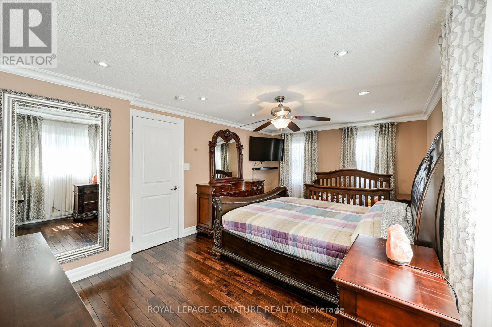 6164 Edenwood Drive, Mississauga, Ontario  L5N 2Y8 - Photo 25 - W12911134