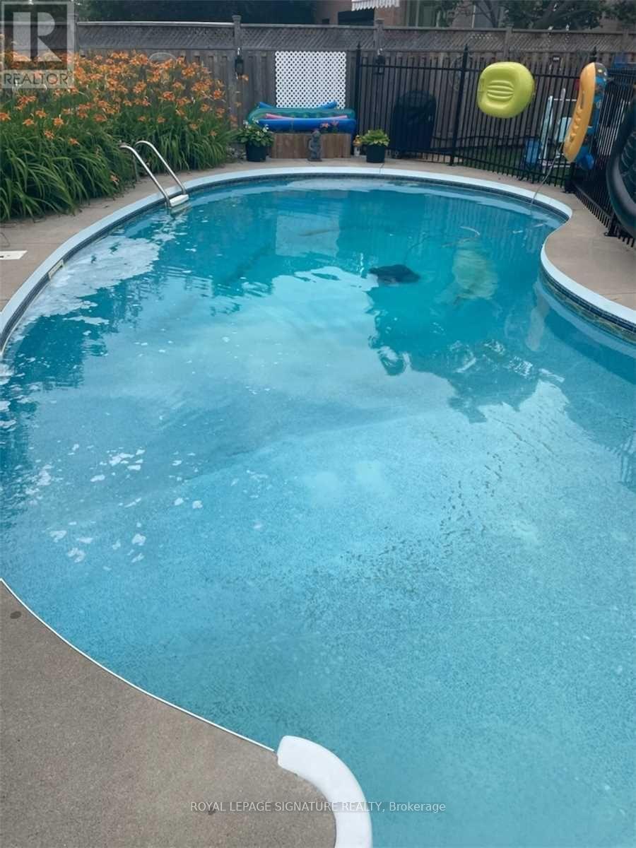 6164 Edenwood Drive, Mississauga, Ontario  L5N 2Y8 - Photo 43 - W12911134