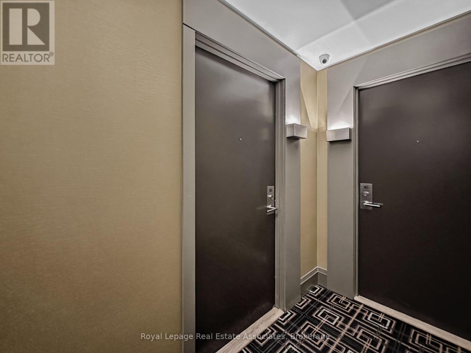 912 - 17 Zorra Street, Toronto, Ontario  M8Z 4Z6 - Photo 3 - W12911146